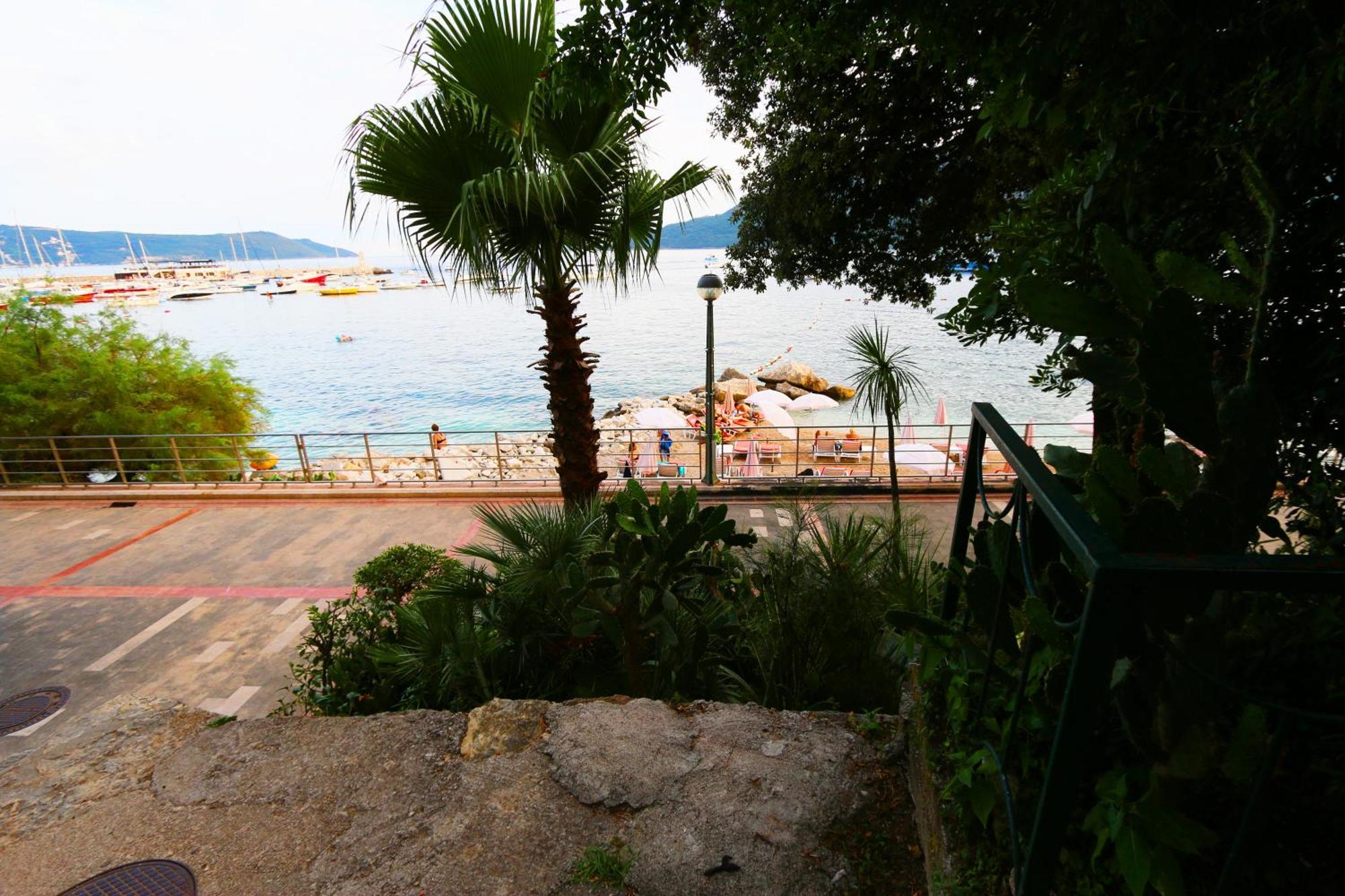 Apartments Port View Herceg Novi Extérieur photo